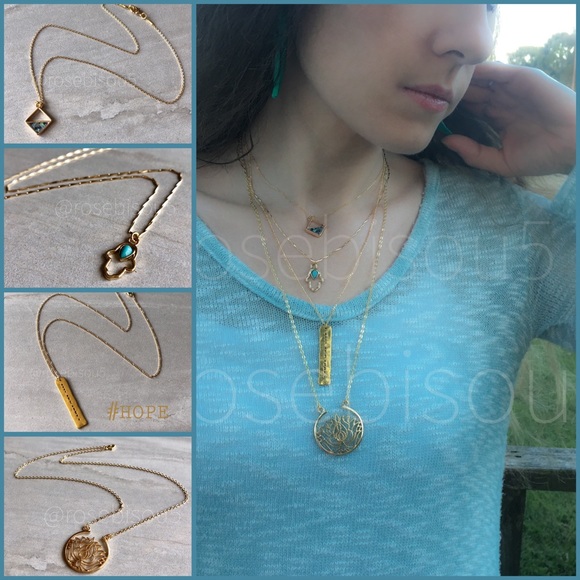 E&L🌙Delicate Gold Lotus Pendant Layering Necklace - Picture 4 of 8